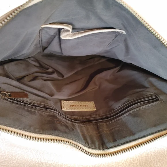 $10 START! Matt & Nat Tan Shoulder Bag - Picture 8 of 9